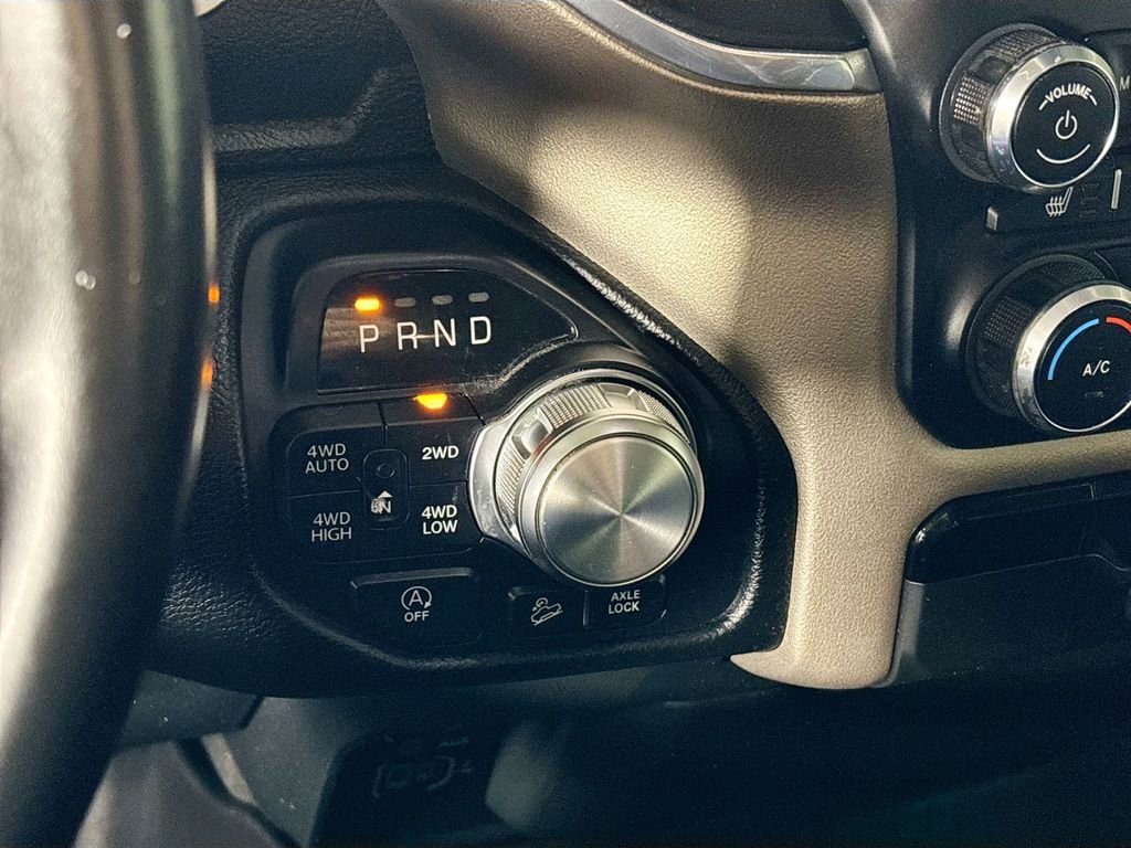 Used 2021 RAM 1500 Laramie w/ Off Road Group AWD/4WD image 17