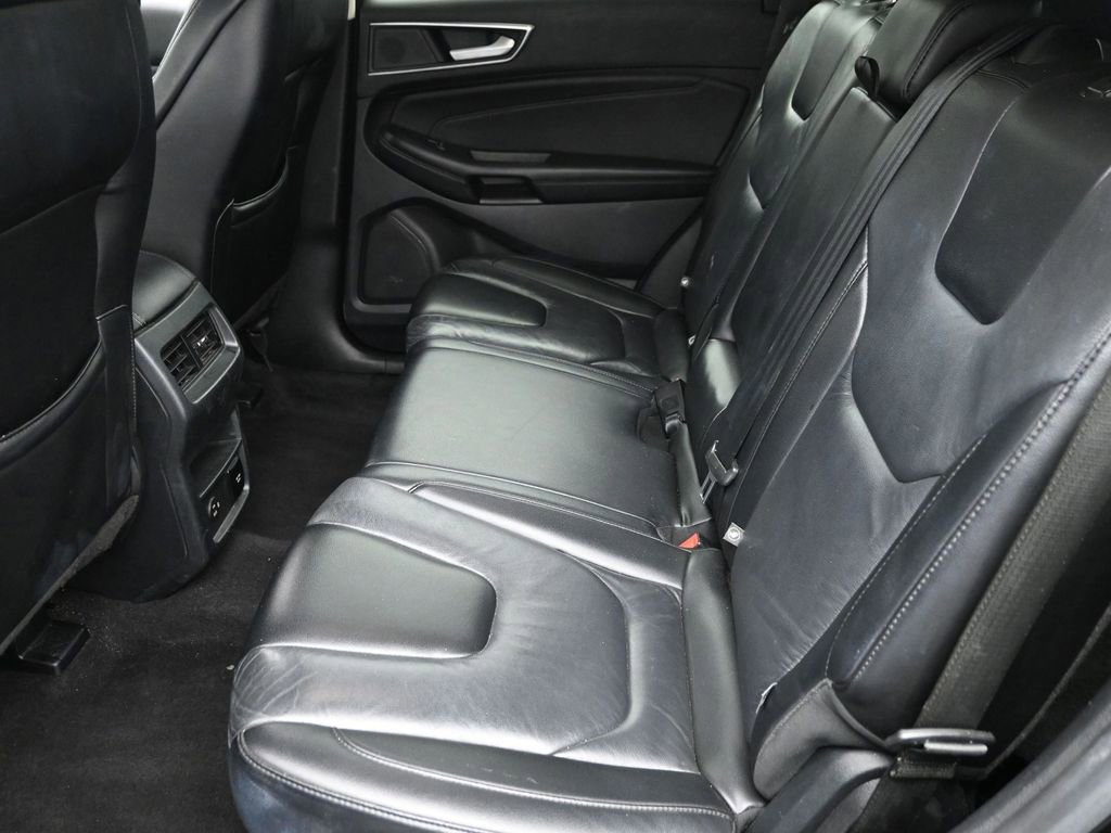 Used 2022 Ford Edge Titanium AWD/4WD image 10
