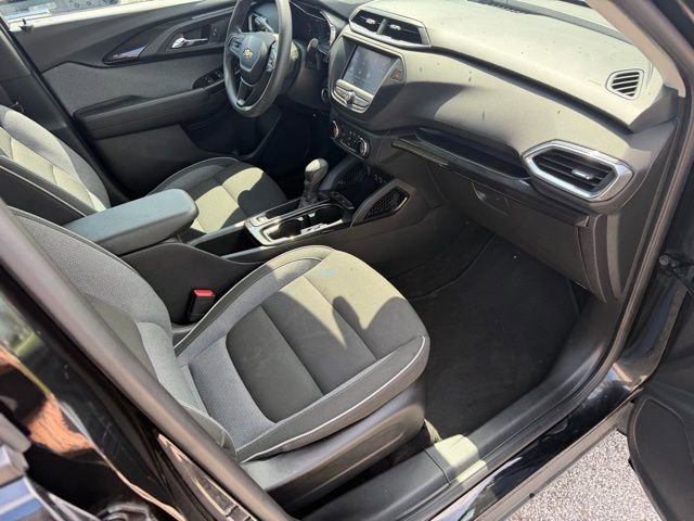 Used 2023 Chevrolet TrailBlazer LT image 29