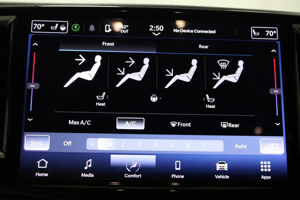 Used 2023 Chrysler Pacifica Touring-L FWD image 55