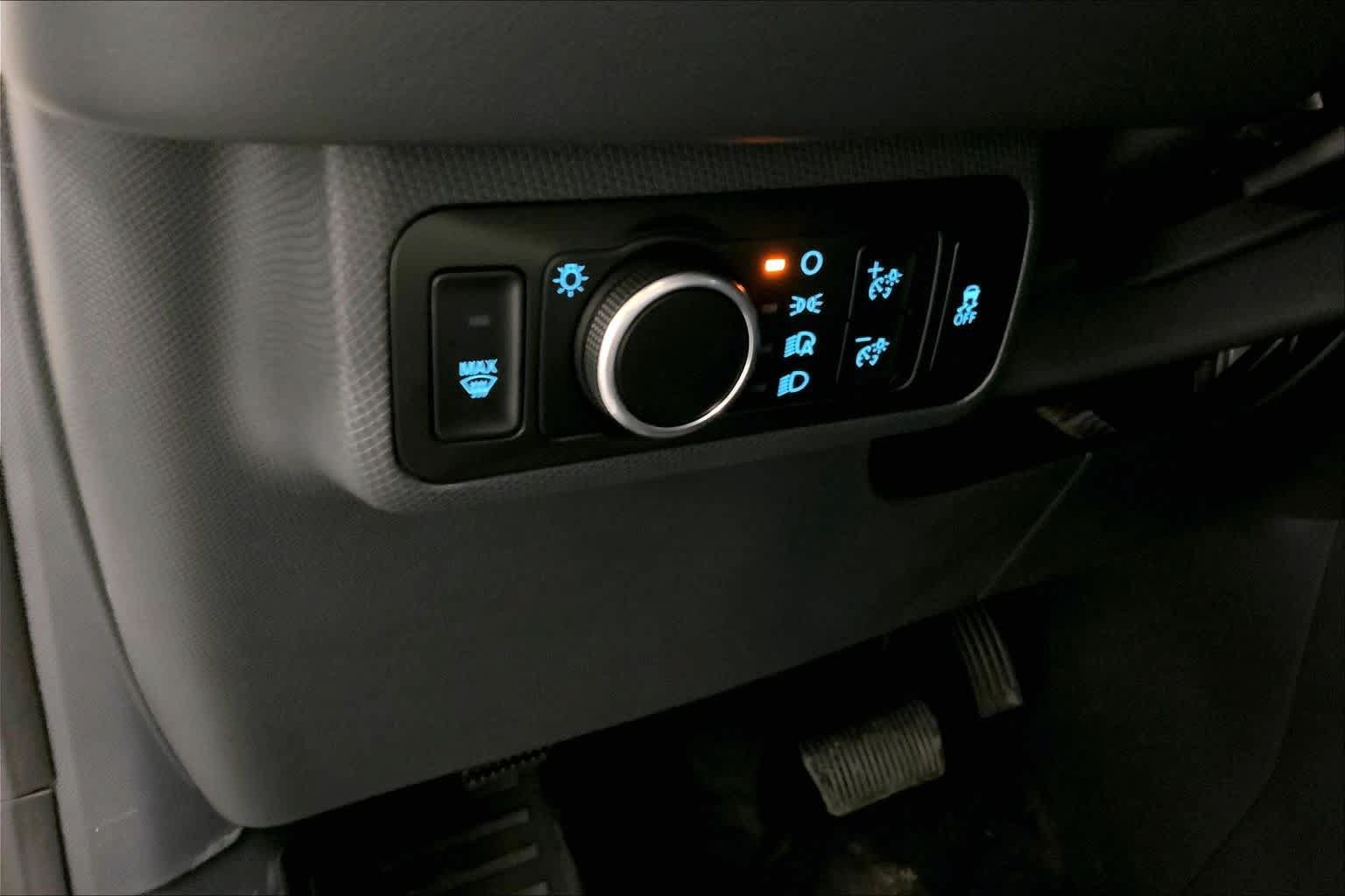 New 2026 Ford Mustang Mach-E Select RWD image 18