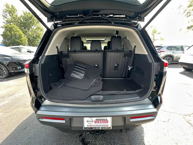 New 2026 Nissan Pathfinder Platinum w/ Cargo Package AWD/4WD image 14