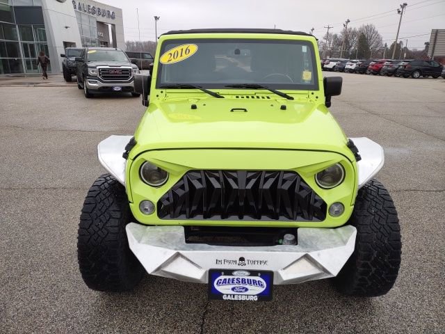 Used 2016 Jeep Wrangler Unlimited Sahara image 9