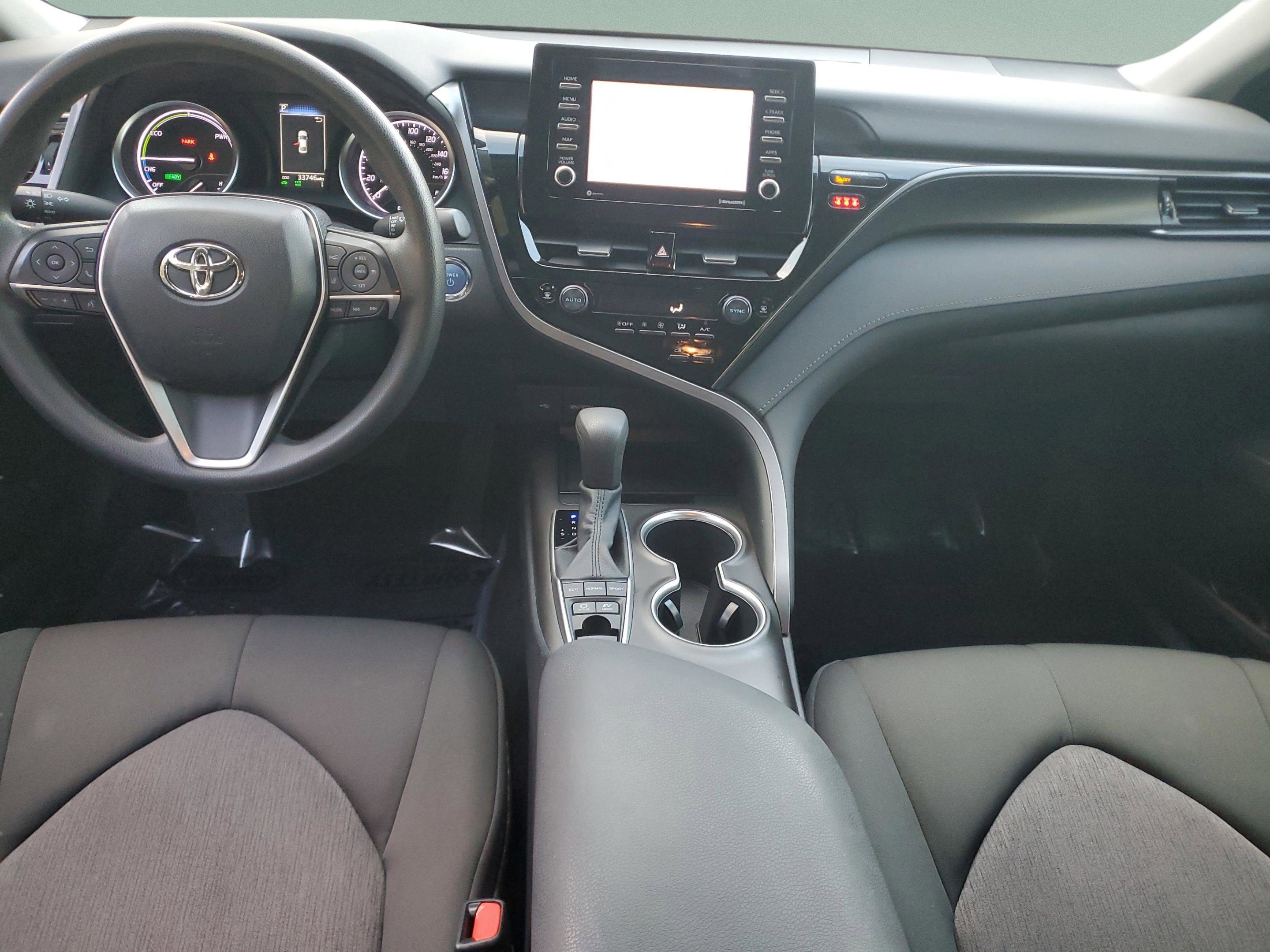 Used 2022 Toyota Camry LE image 15