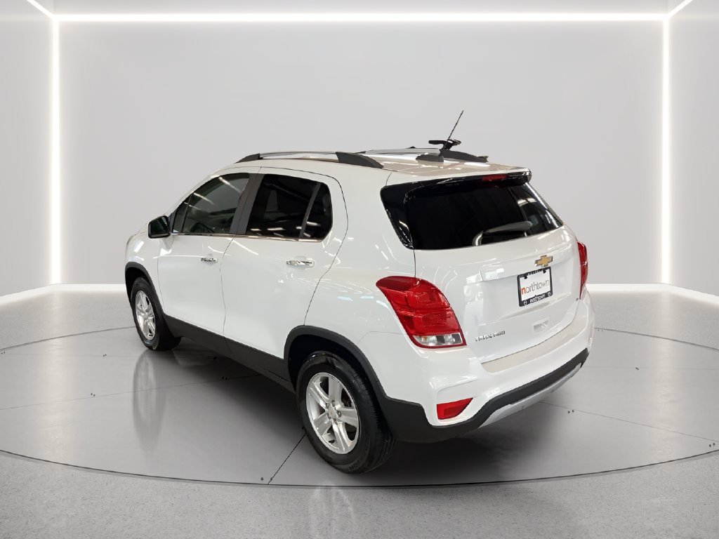 Used 2019 Chevrolet Trax LT w/ LT Convenience Package AWD/4WD image 4
