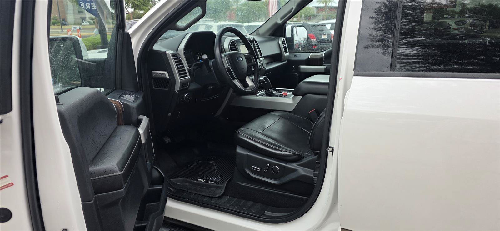 Used 2015 Ford F150 Lariat w/ Equipment Group 501A Mid AWD/4WD image 13