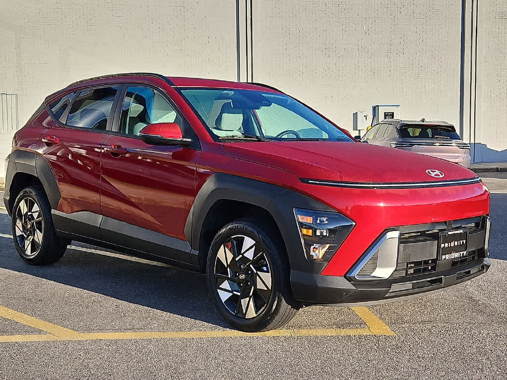 Used 2024 Hyundai Kona SEL w/ Convenience Package AWD/4WD image 3