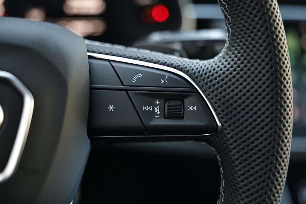 New 2026 Audi SQ7 Premium Plus AWD/4WD image 34