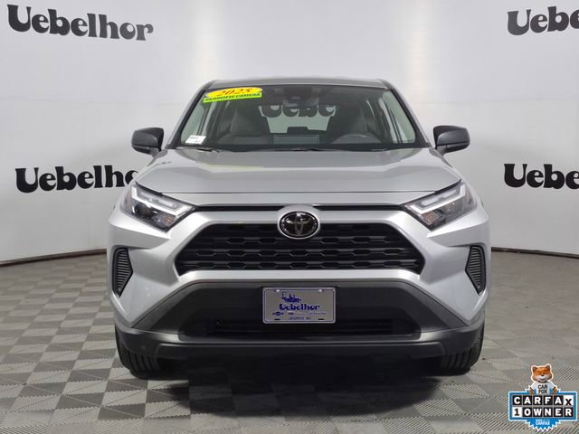 Used 2025 Toyota RAV4 LE image 2