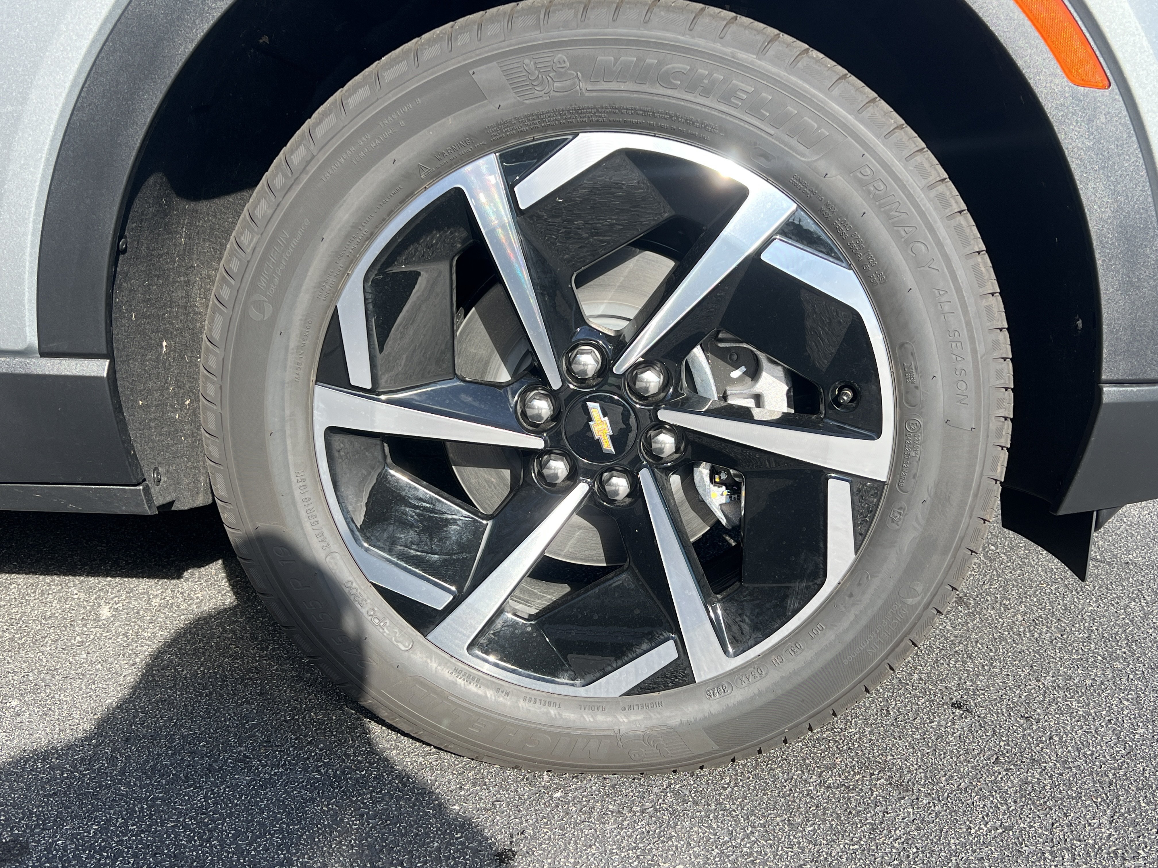 New 2026 Chevrolet Equinox EV LT AWD/4WD image 36