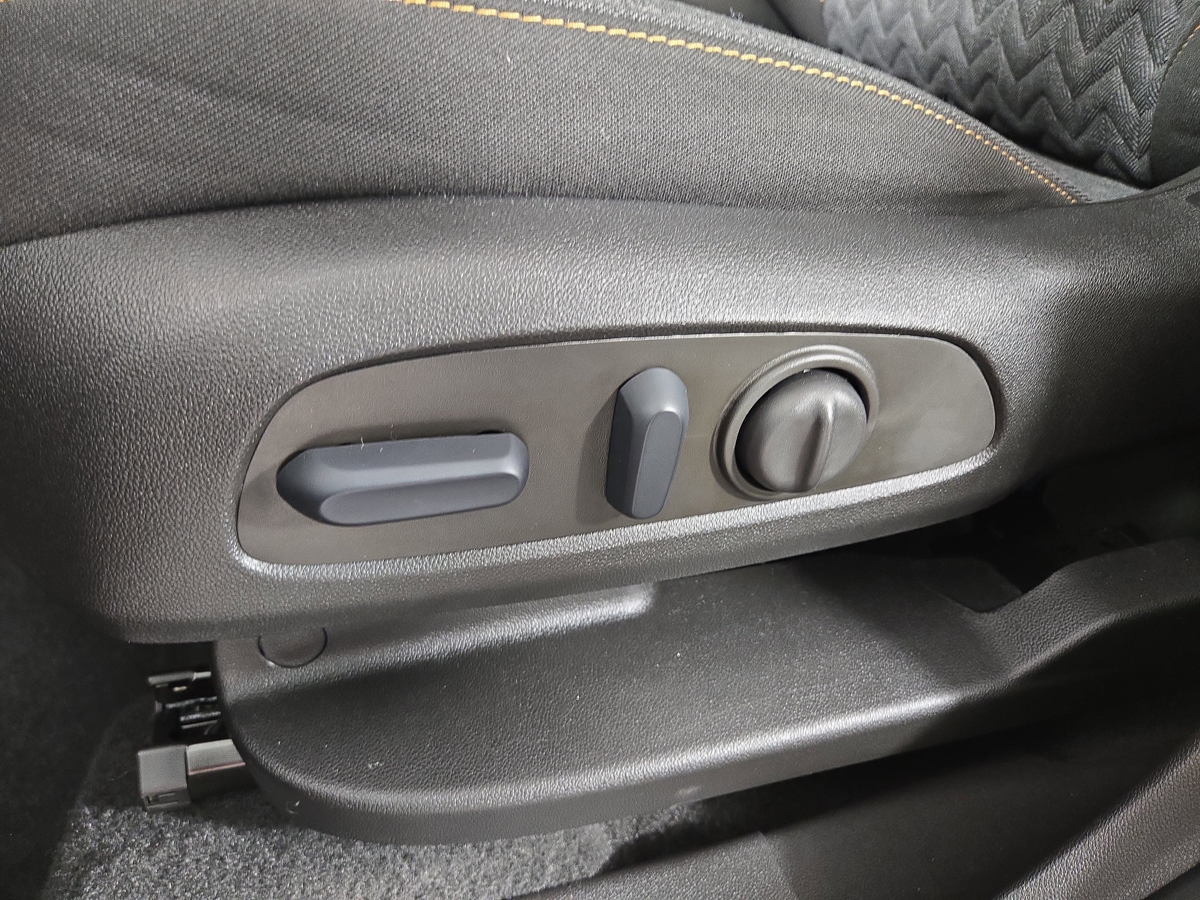 Certified 2023 Chevrolet Equinox LT image 30