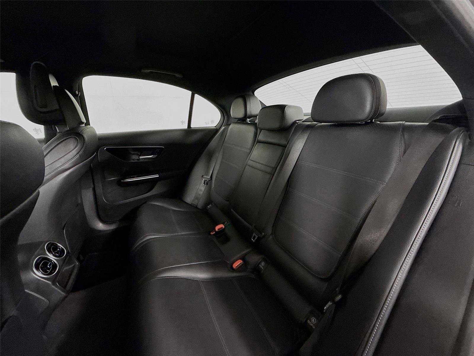 Used 2022 Mercedes-Benz C 300 Sedan image 33