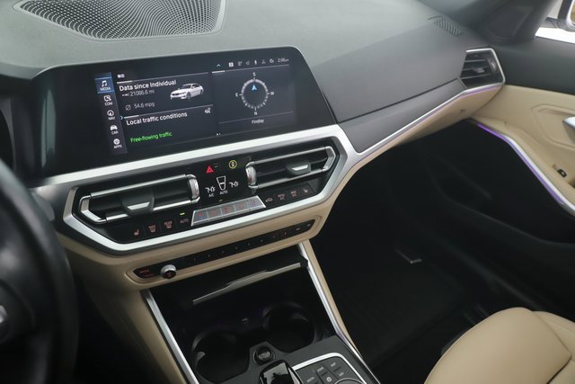 Used 2022 BMW 330e xDrive image 26