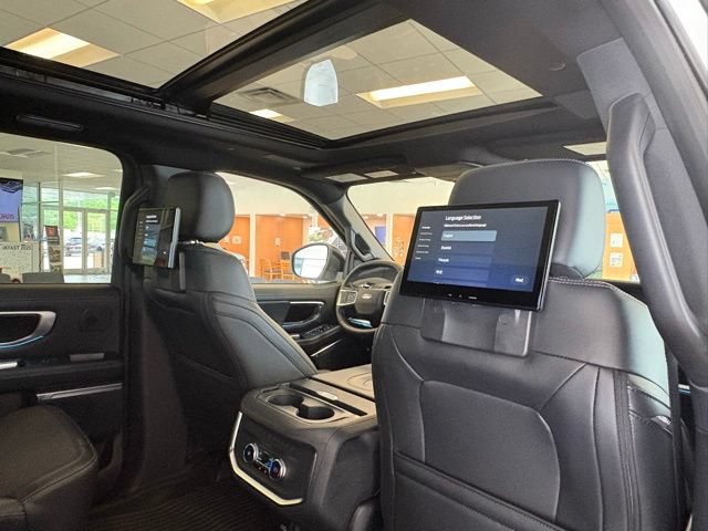 New 2026 Ford Expedition Platinum w/ Stealth Performance Package AWD/4WD image 30