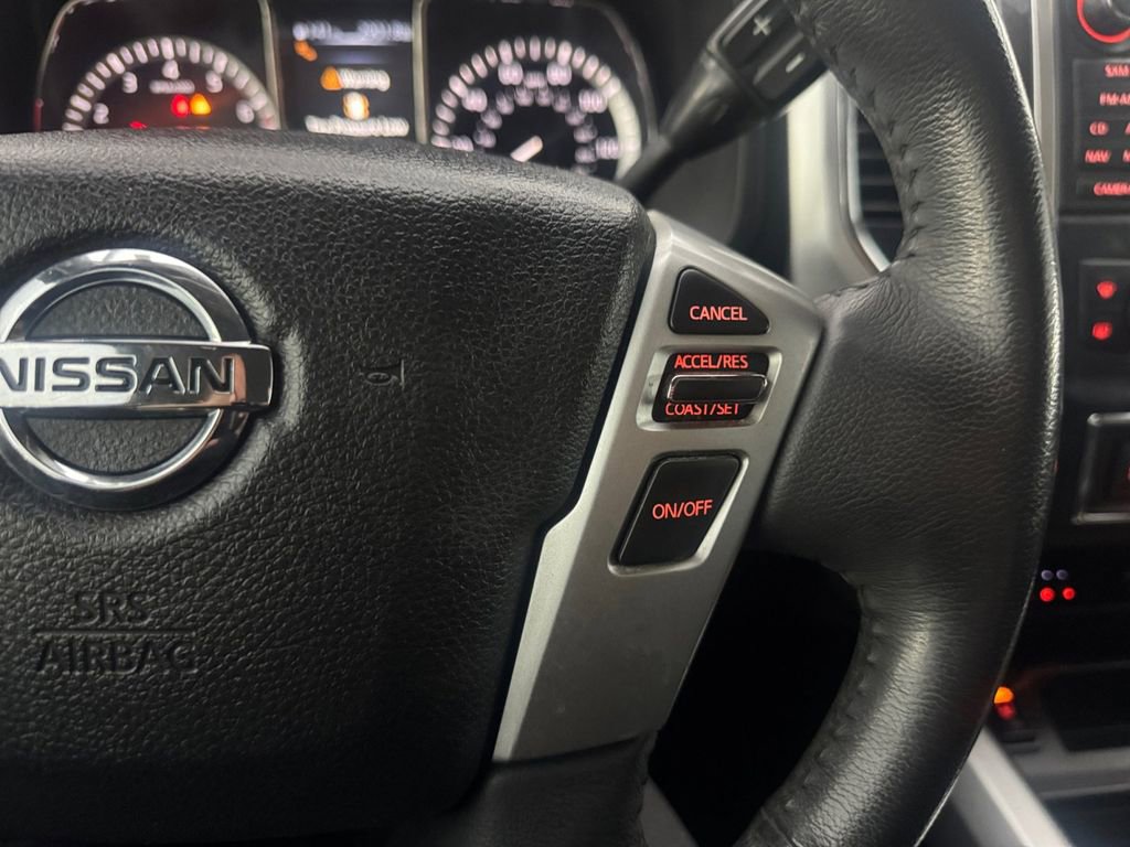 Used 2017 Nissan Titan SV image 21