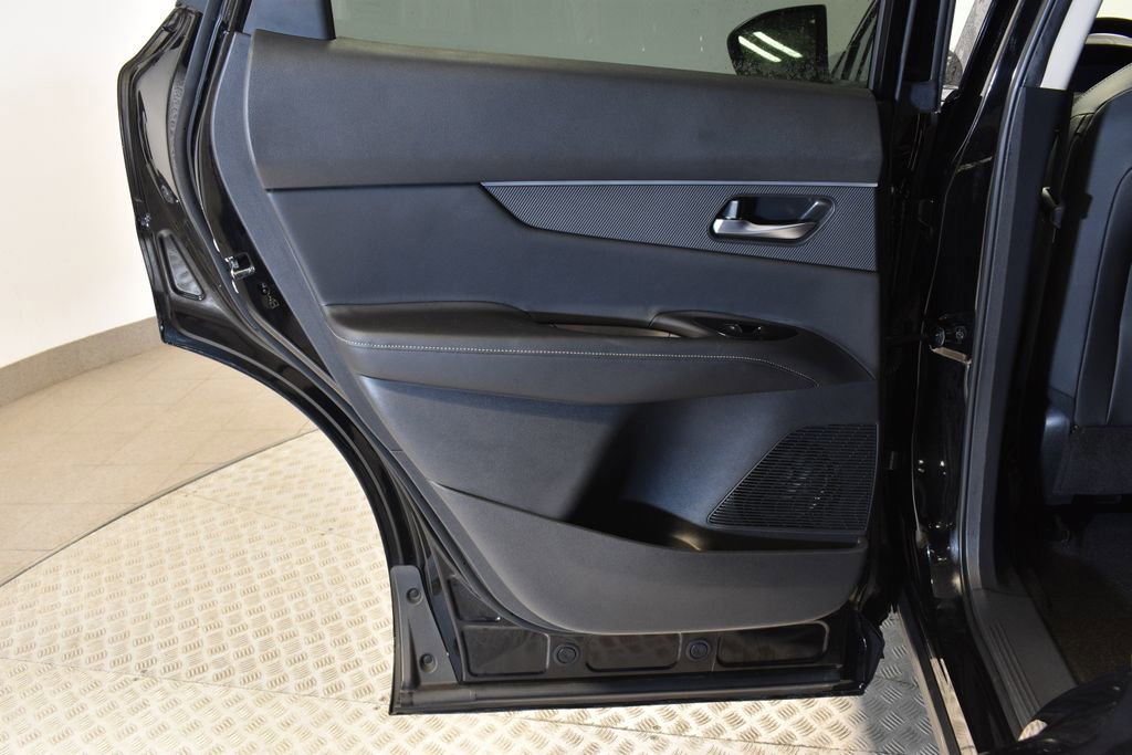 Used 2025 Nissan Murano SV image 26