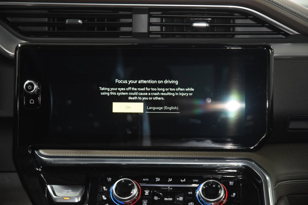 Used 2024 GMC Sierra 1500 Denali AWD/4WD image 34