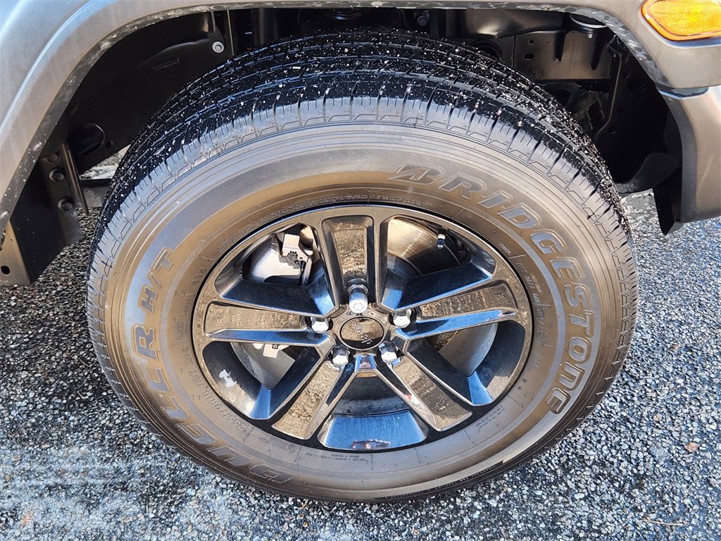 Used 2023 Jeep Wrangler Sport image 13