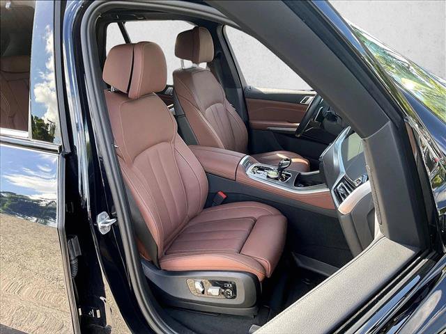 Used 2022 BMW X5 xDrive45e w/ M Sport Package AWD/4WD image 9