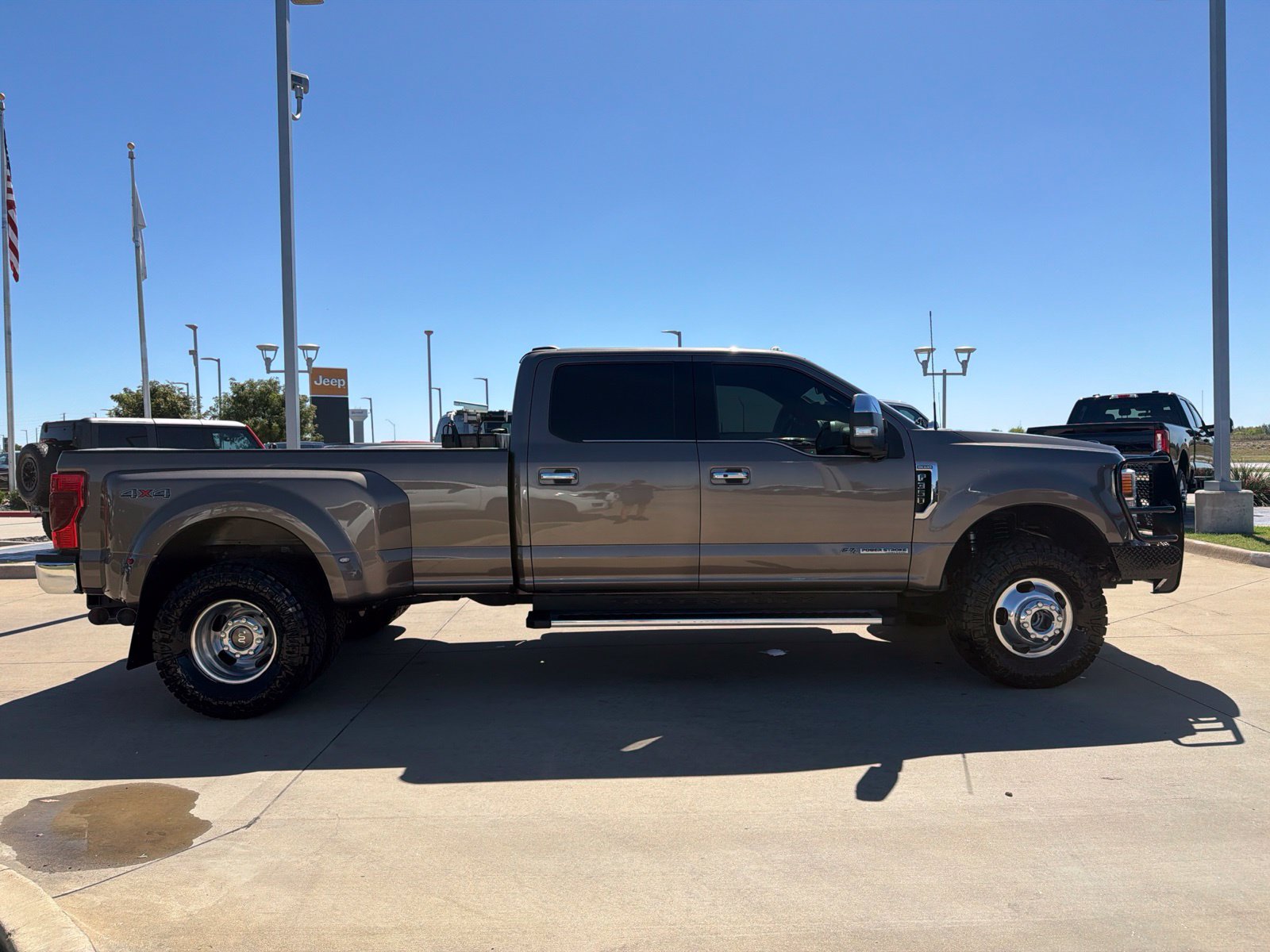 Used 2022 Ford F350 King Ranch w/ Chrome Package AWD/4WD image 6