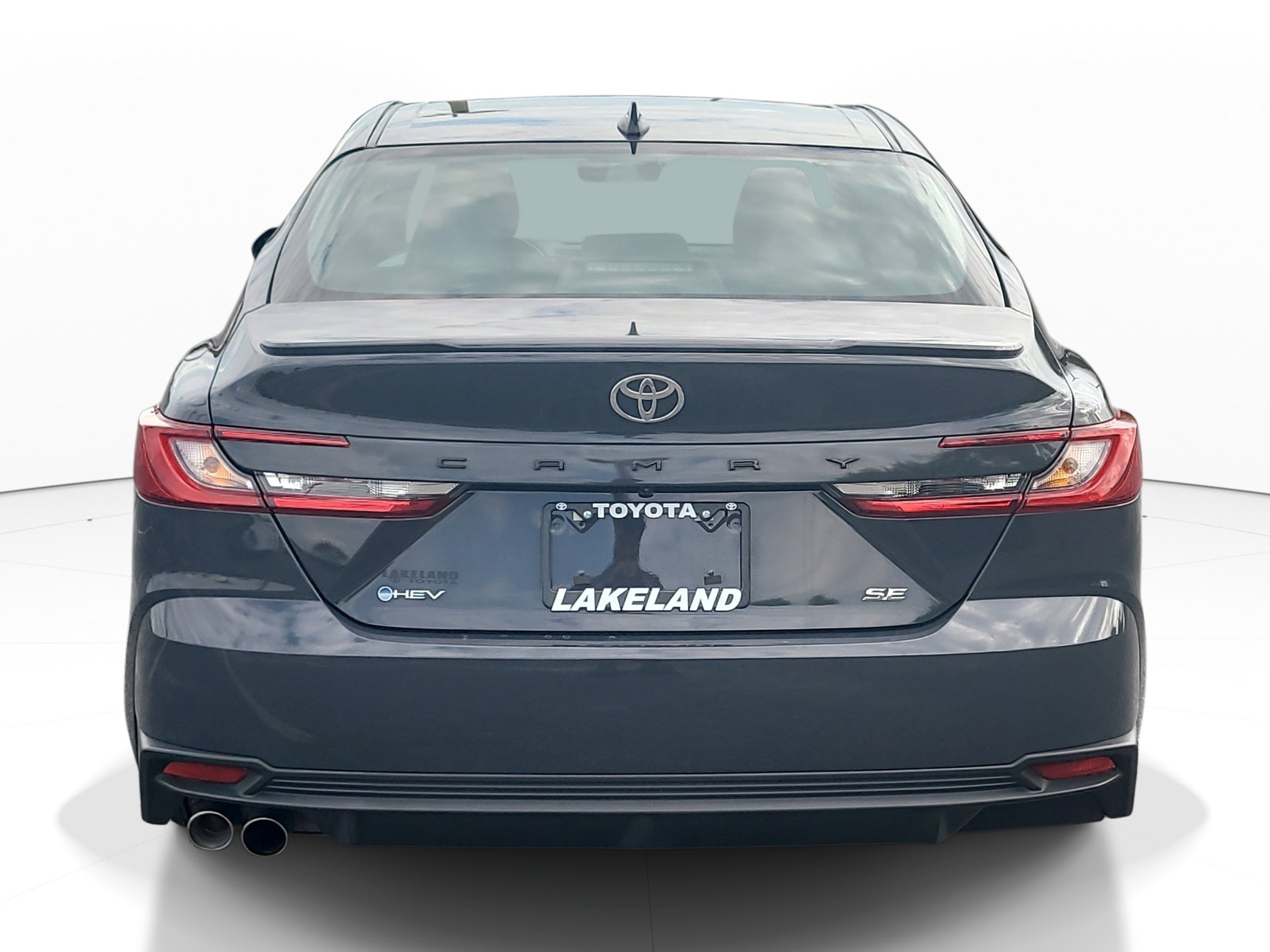 Used 2025 Toyota Camry SE image 6