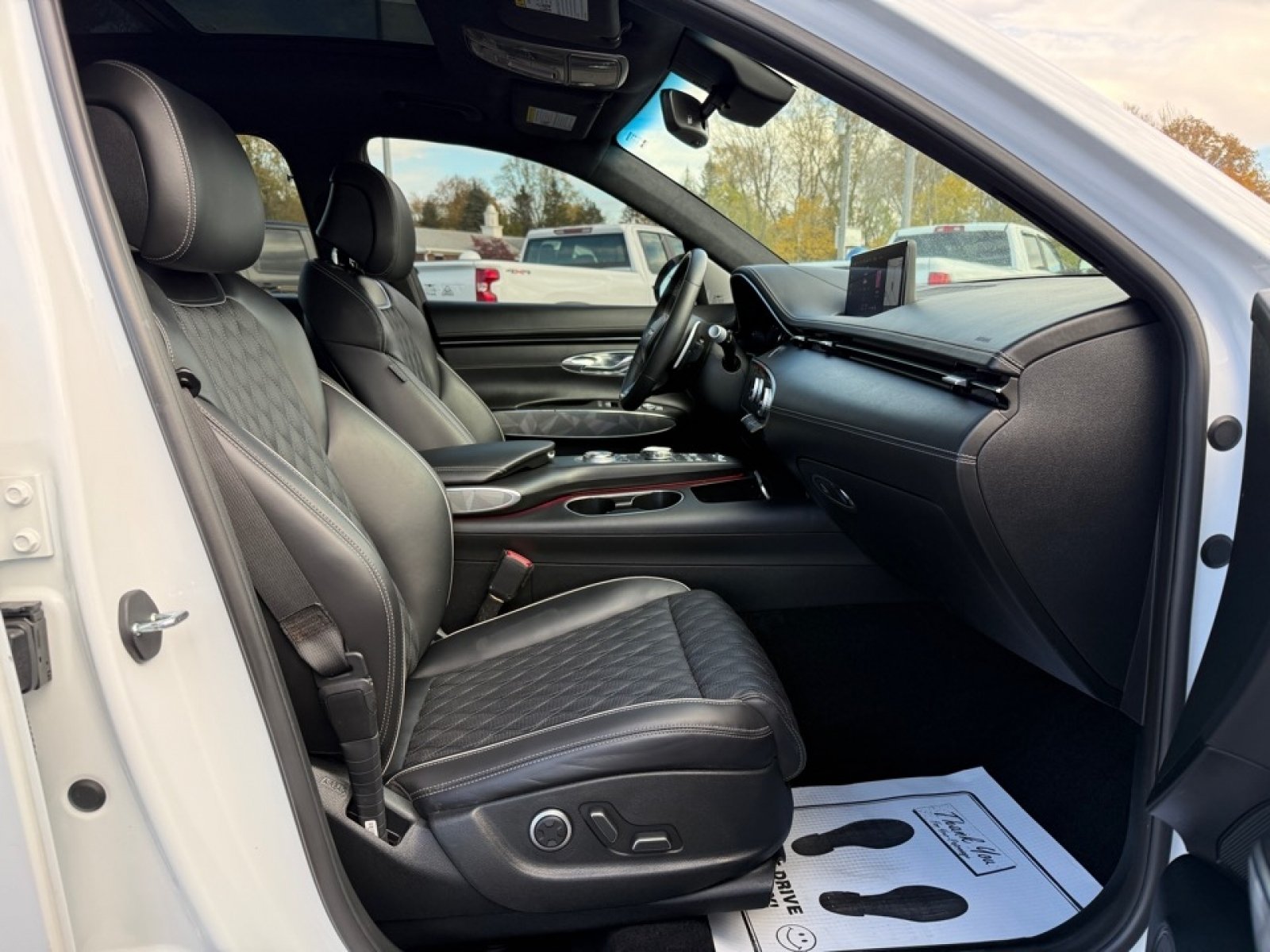 Used 2022 Genesis GV70 3.5T Sport w/ Sport Advanced Package AWD/4WD image 11