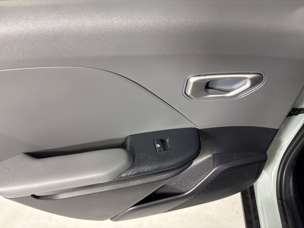 New 2026 Kia K4 LXS image 34