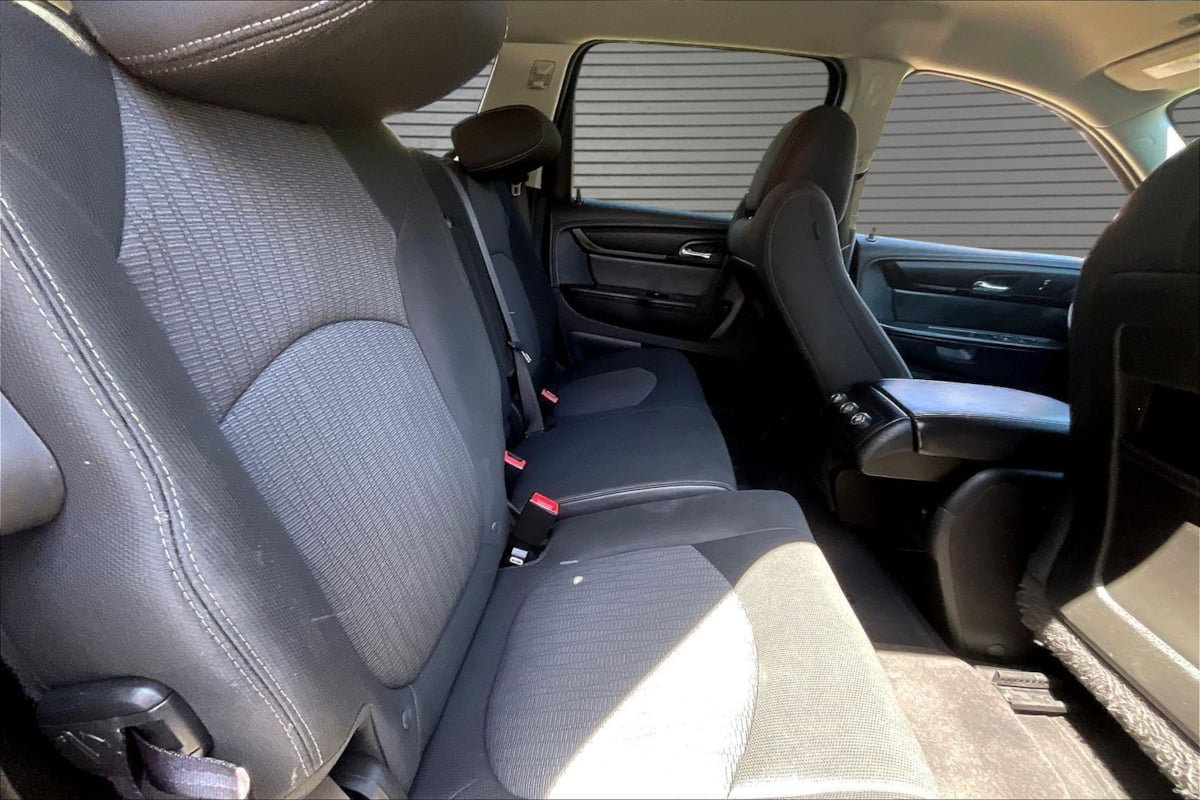 Used 2013 Chevrolet Traverse LT w/ All-Star Edition AWD/4WD image 24