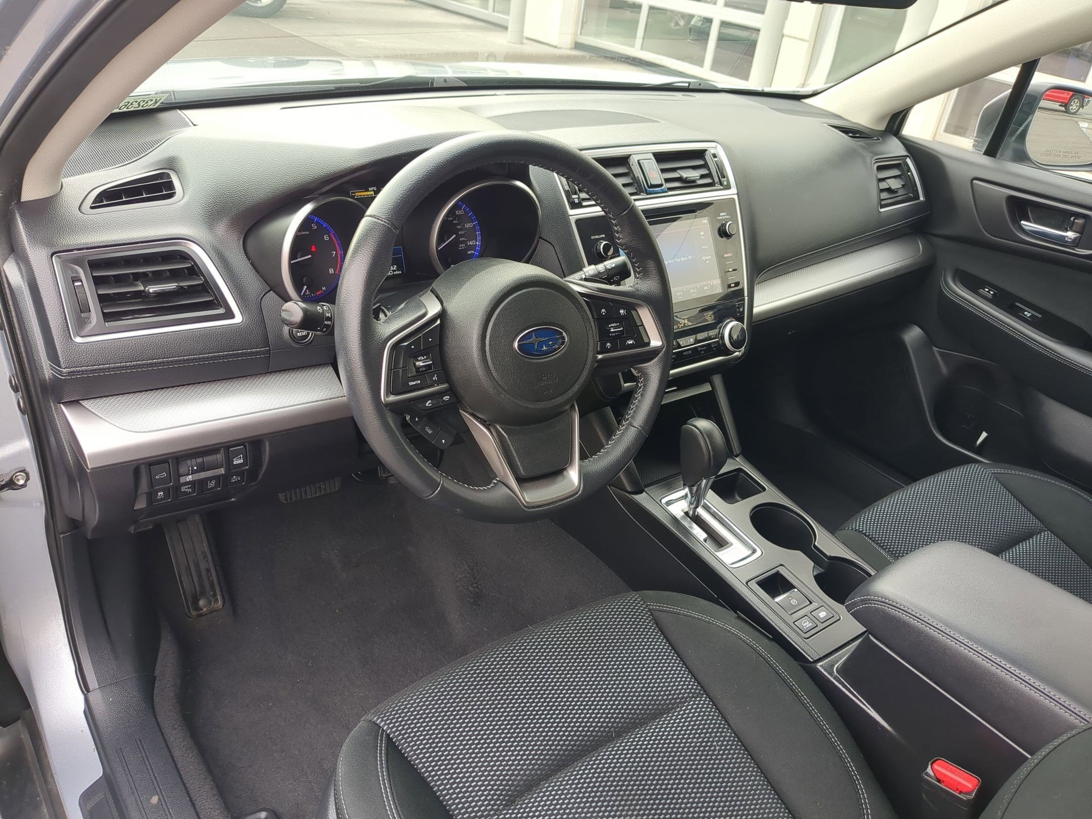 Used 2019 Subaru Outback 2.5i Premium image 16