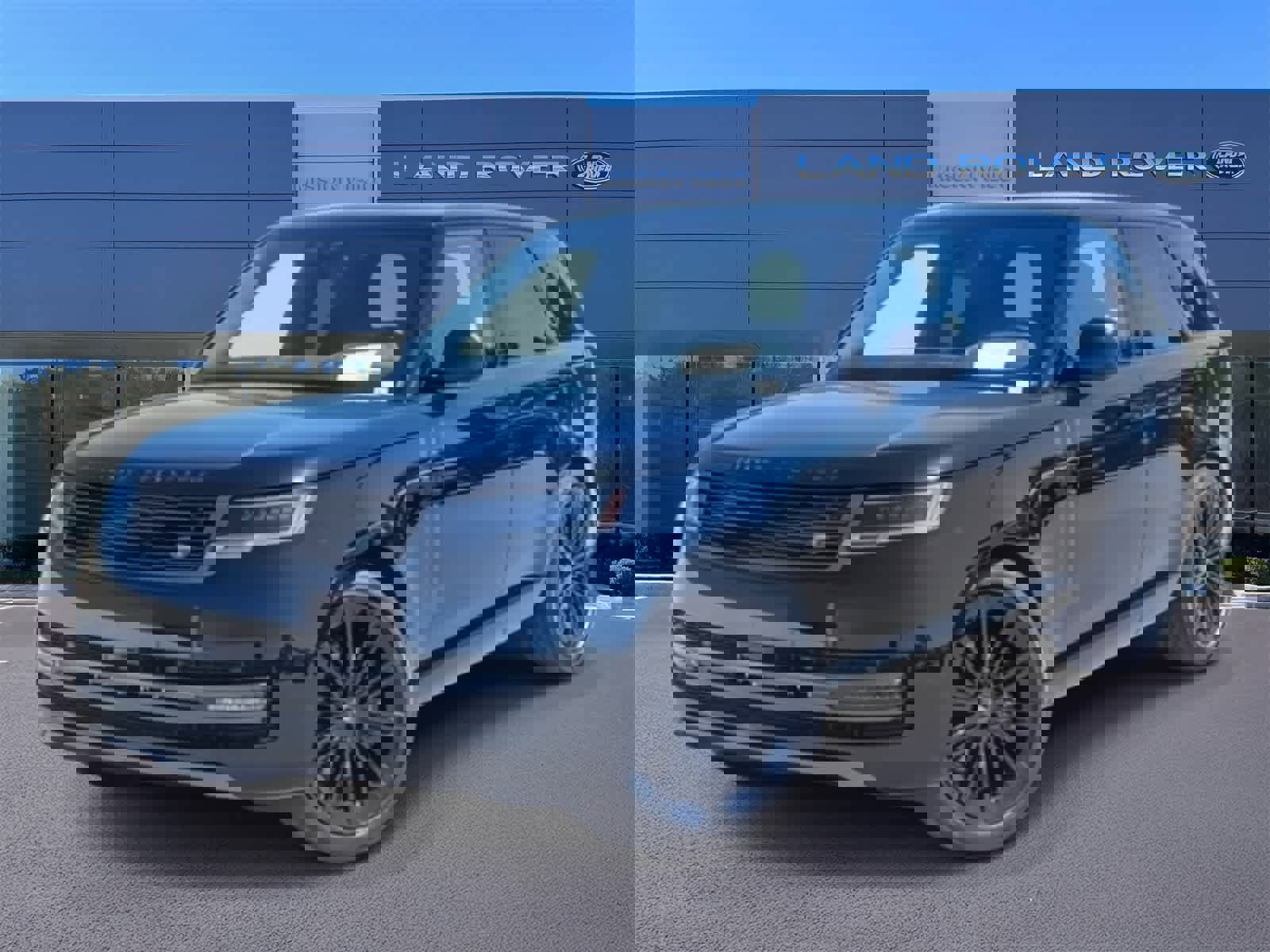 New 2025 Land Rover Range Rover SE