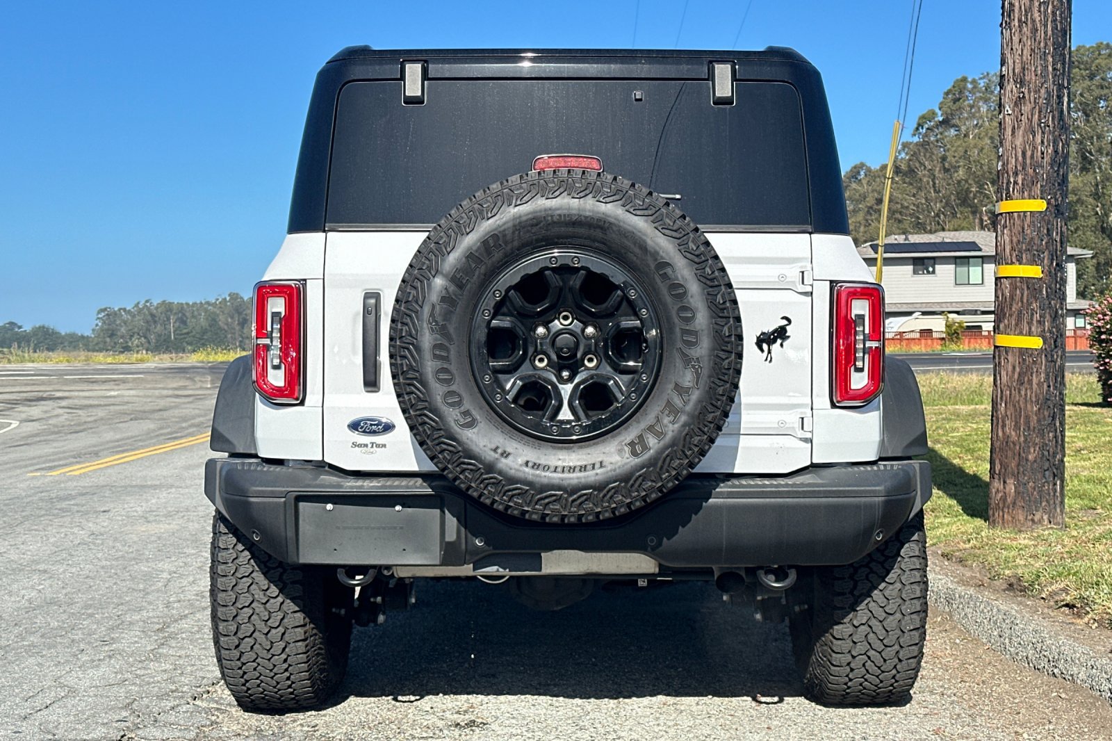 Used 2025 Ford Bronco Badlands AWD/4WD image 4
