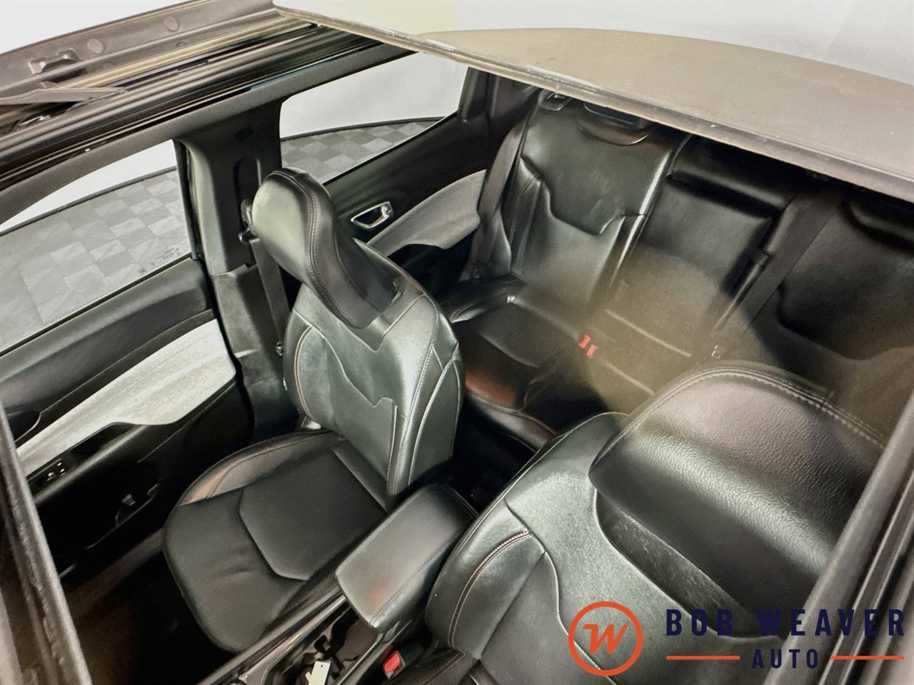 Used 2023 Jeep Compass Latitude w/ Sun and Sound Group AWD/4WD image 27