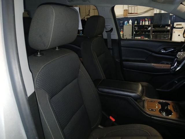 Used 2020 GMC Acadia SLE w/ Driver Convenience Package image 60