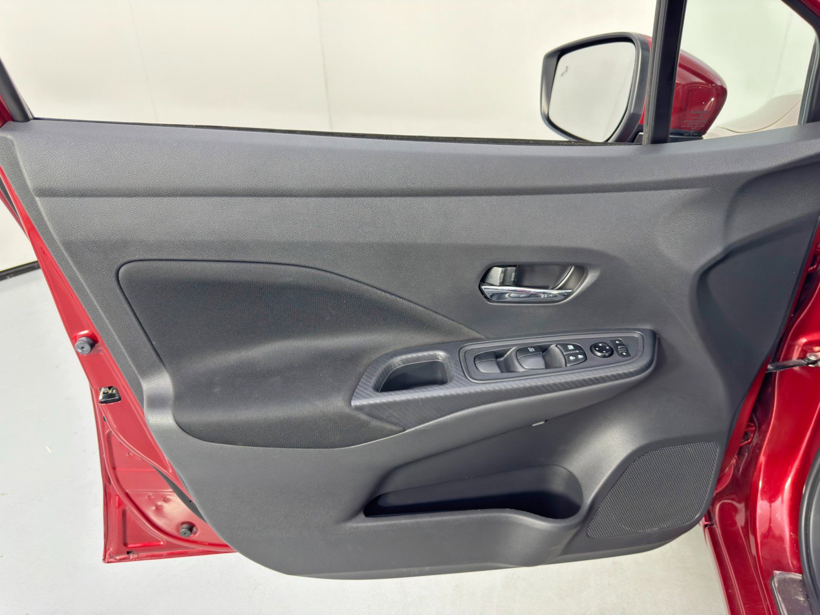 Used 2022 Nissan Versa SV w/ Electronics Package image 34