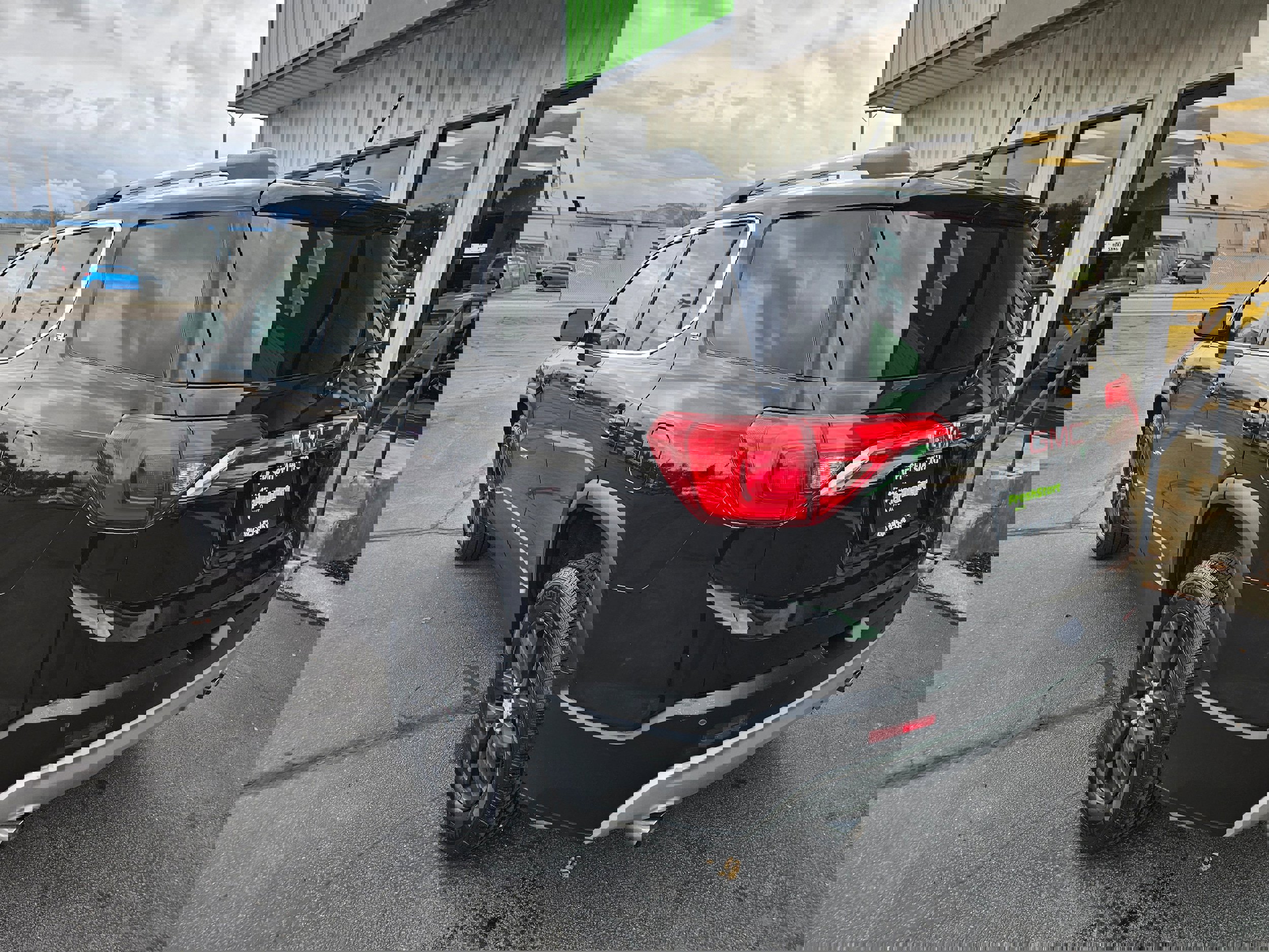 Used 2019 GMC Acadia SLT image 5