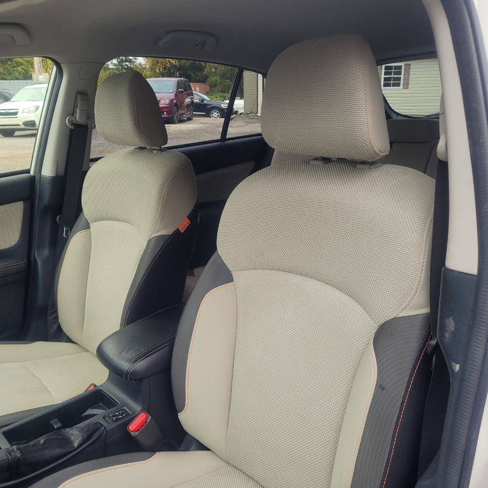 Used 2017 Subaru Crosstrek 2.0i Premium AWD/4WD image 12