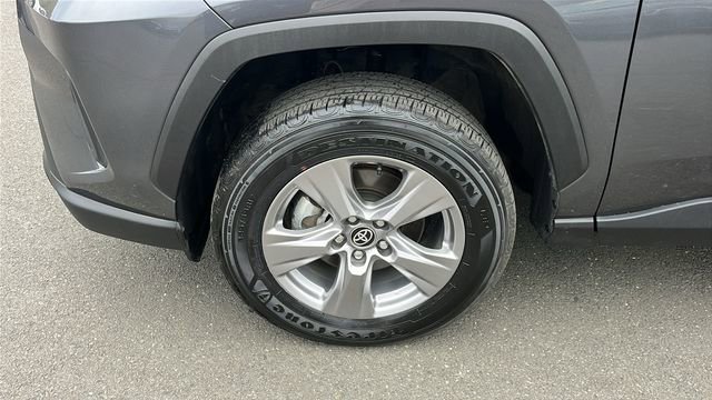 Certified 2025 Toyota RAV4 LE AWD/4WD image 8