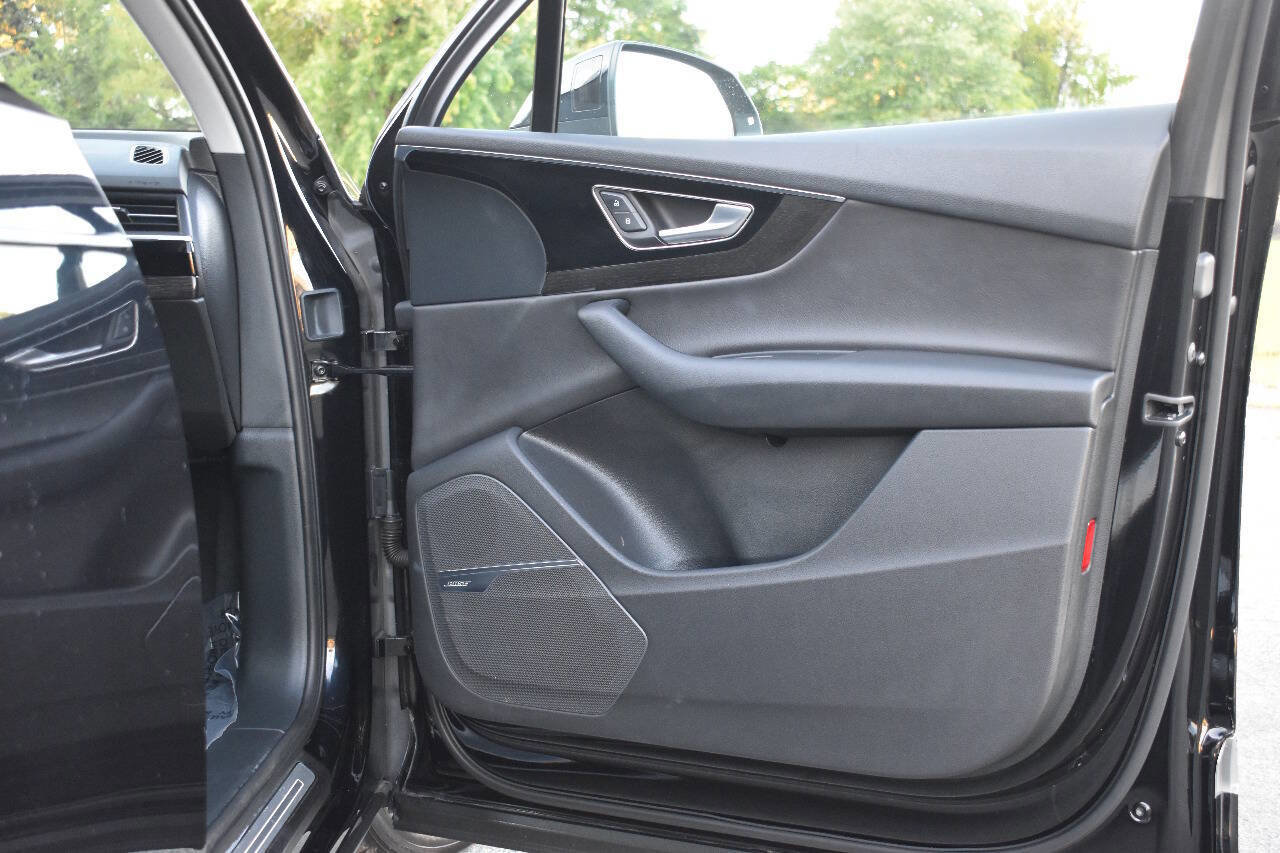 Used 2018 Audi Q7 3.0T Prestige w/ Prestige Package image 10