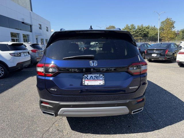 Used 2024 Honda Pilot Touring image 12