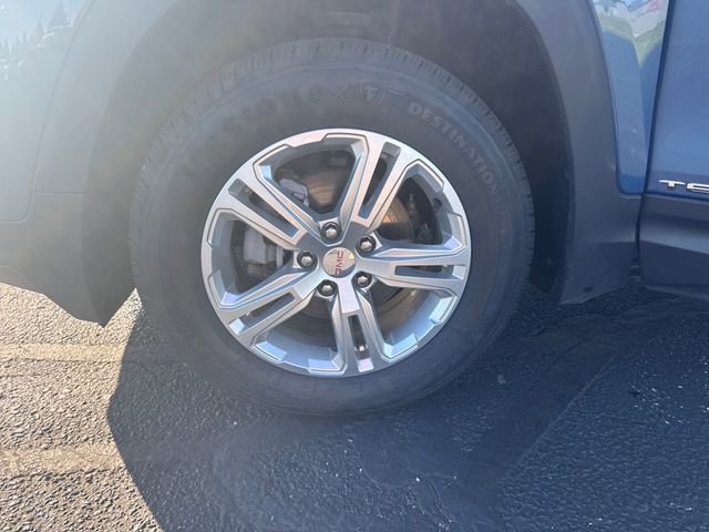 Used 2024 GMC Terrain SLE image 30