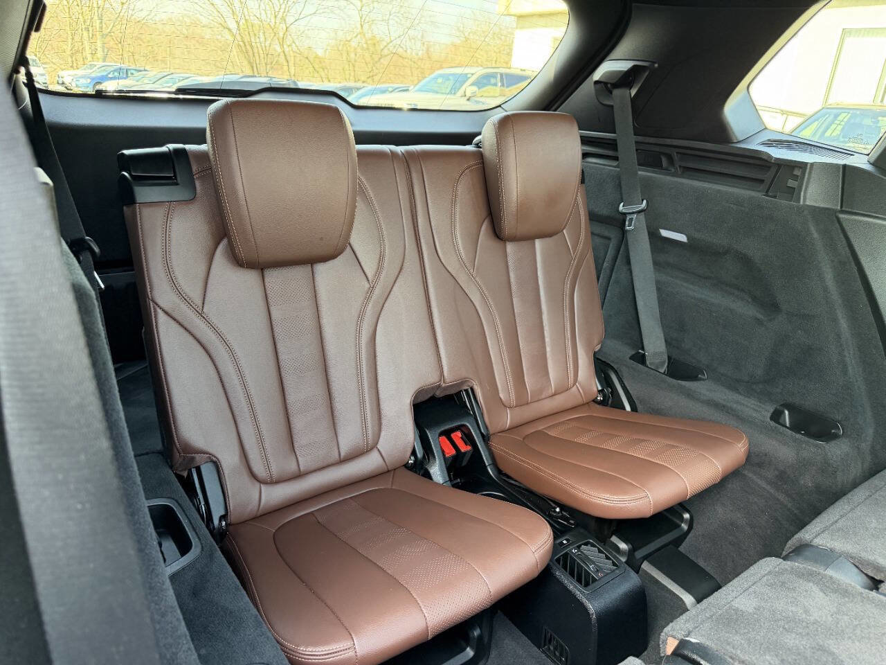 Used 2020 BMW X5 xDrive40i w/ Premium Package image 28