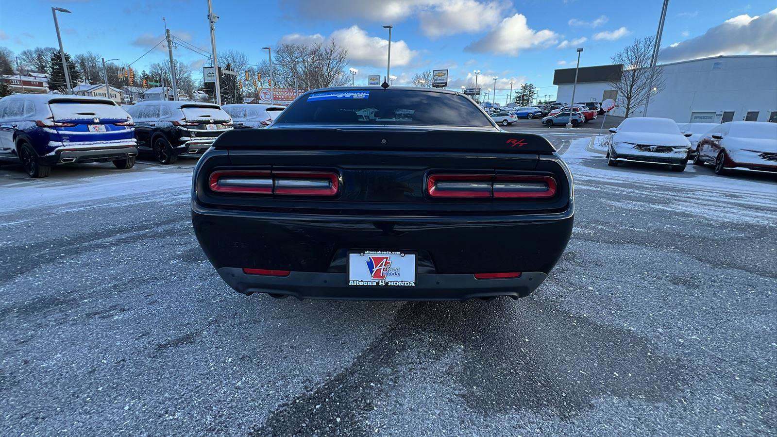 Used 2019 Dodge Challenger R/T w/ Plus Package image 5