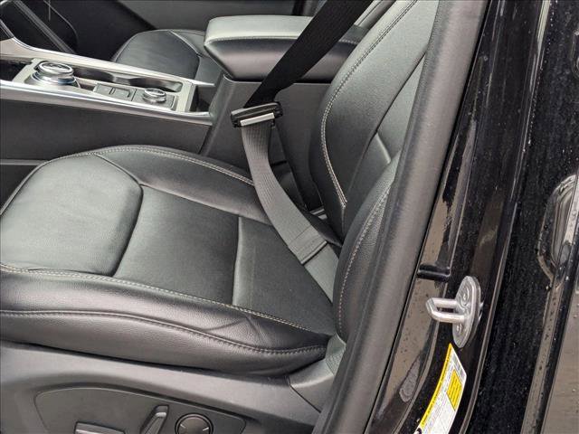 Used 2023 Ford Explorer Limited image 16