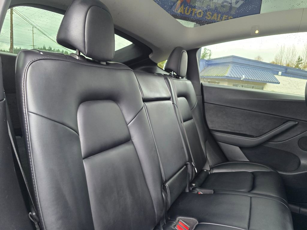 Used 2021 Tesla Model Y Performance image 15