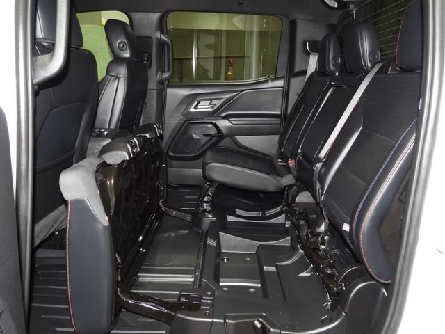 Used 2025 Chevrolet Silverado EV RST AWD/4WD image 47