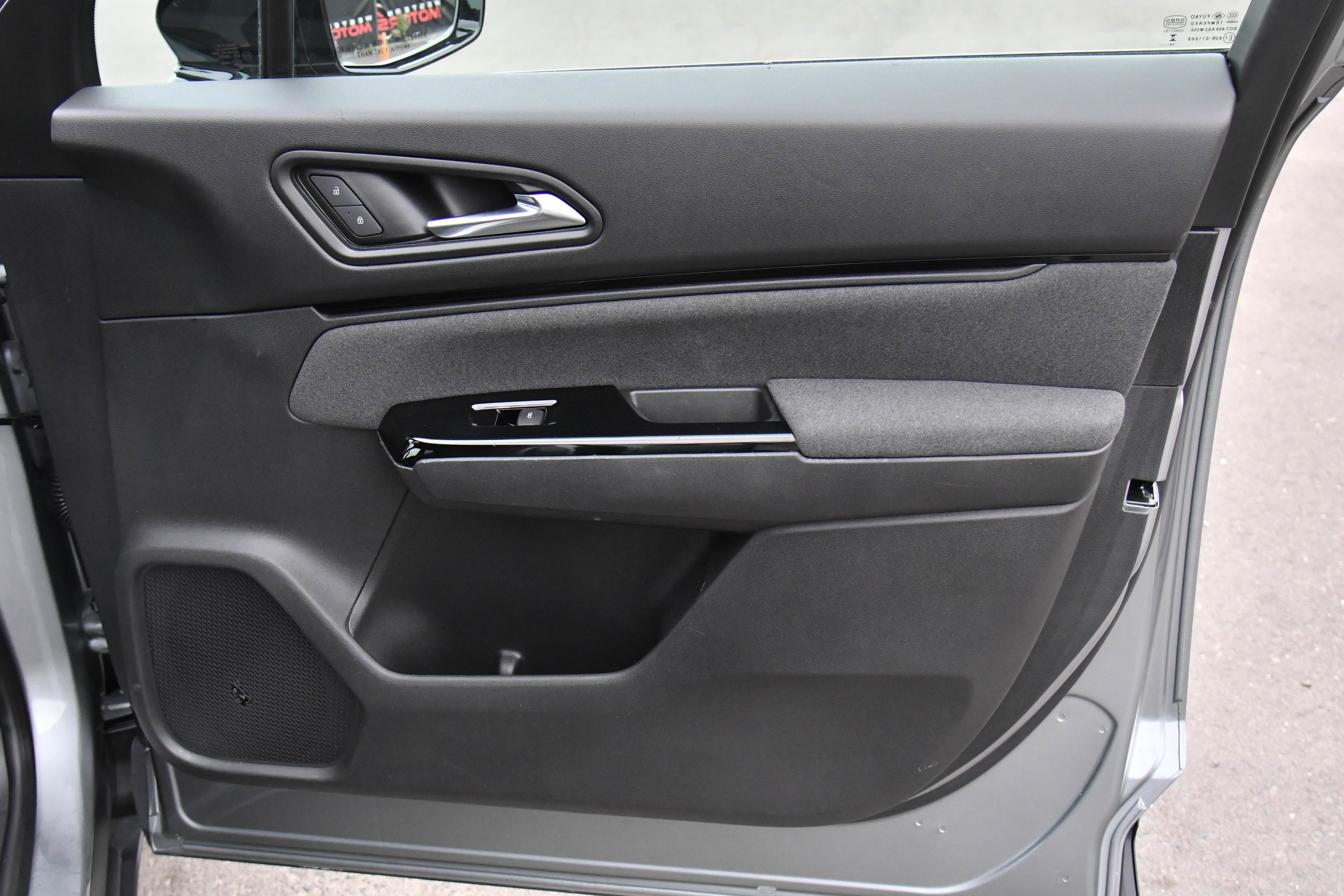 Used 2024 Honda Prologue EX image 44