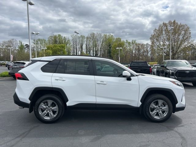 Used 2024 Toyota RAV4 XLE w/ Convenience Package image 4