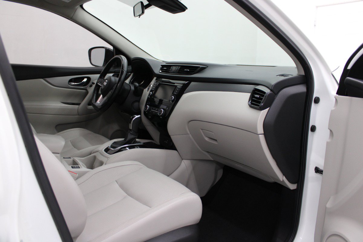 Used 2020 Nissan Rogue Sport SL FWD image 10