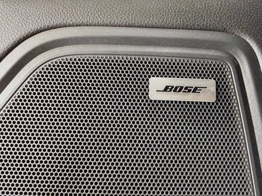 Certified 2024 Porsche Macan AWD/4WD image 24