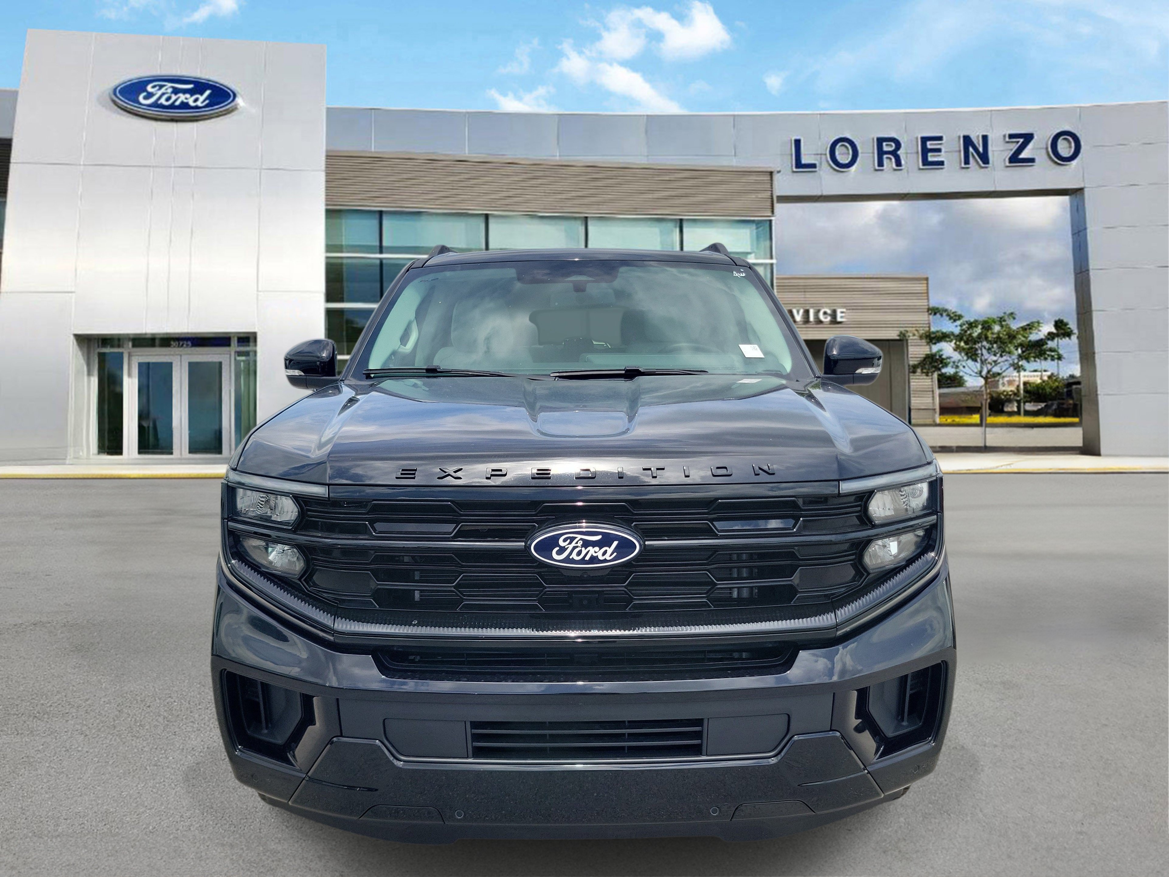 New 2027 Ford Expedition Platinum AWD/4WD image 2